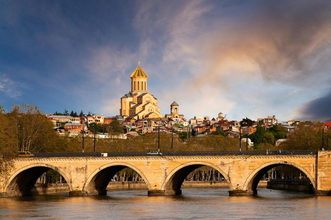 Hotel Panorama Of Tbilisi Esterno foto